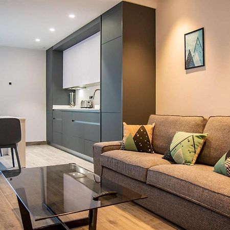 Apartamentos Vacacional En Plaza De Espana 内尔哈 外观 照片
