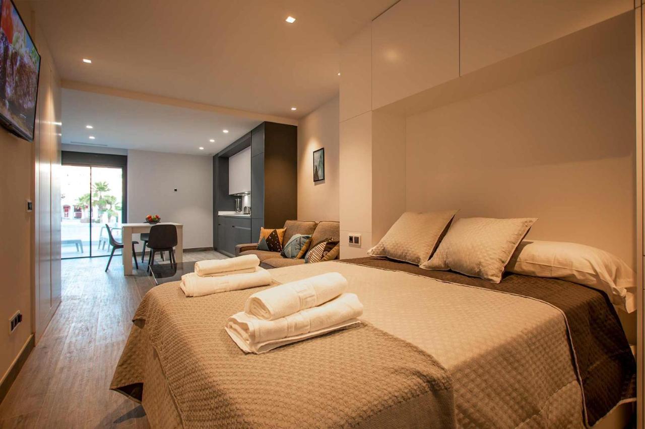 Apartamentos Vacacional En Plaza De Espana 内尔哈 外观 照片