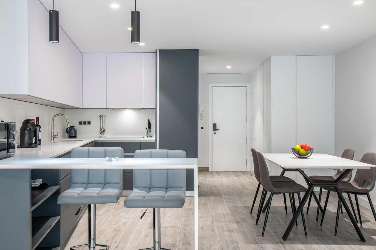 Apartamentos Vacacional En Plaza De Espana 内尔哈 外观 照片