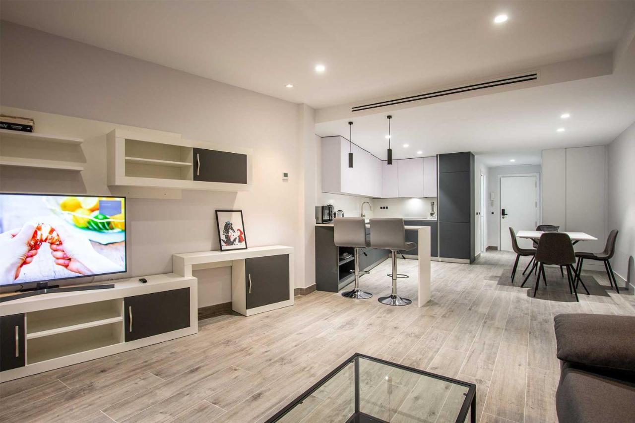 Apartamentos Vacacional En Plaza De Espana 内尔哈 外观 照片