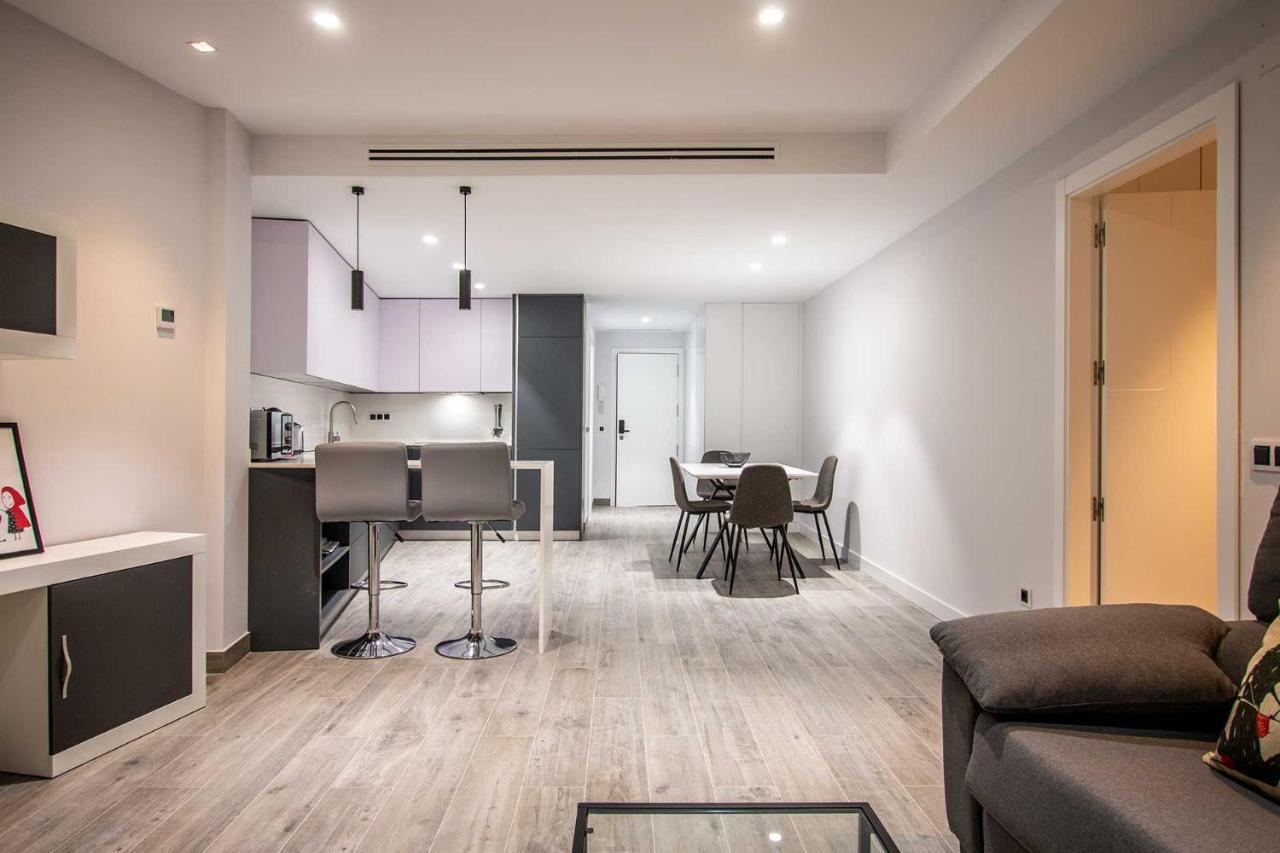 Apartamentos Vacacional En Plaza De Espana 内尔哈 外观 照片