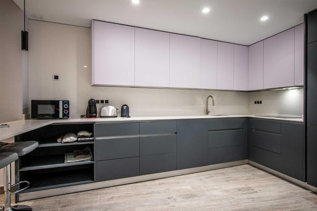 Apartamentos Vacacional En Plaza De Espana 内尔哈 外观 照片